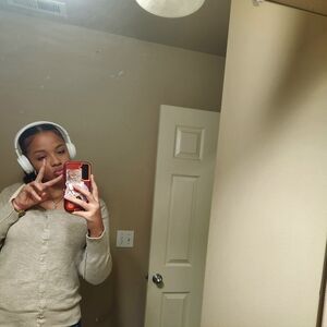 Cardigan sweater from old navy and it's an XL